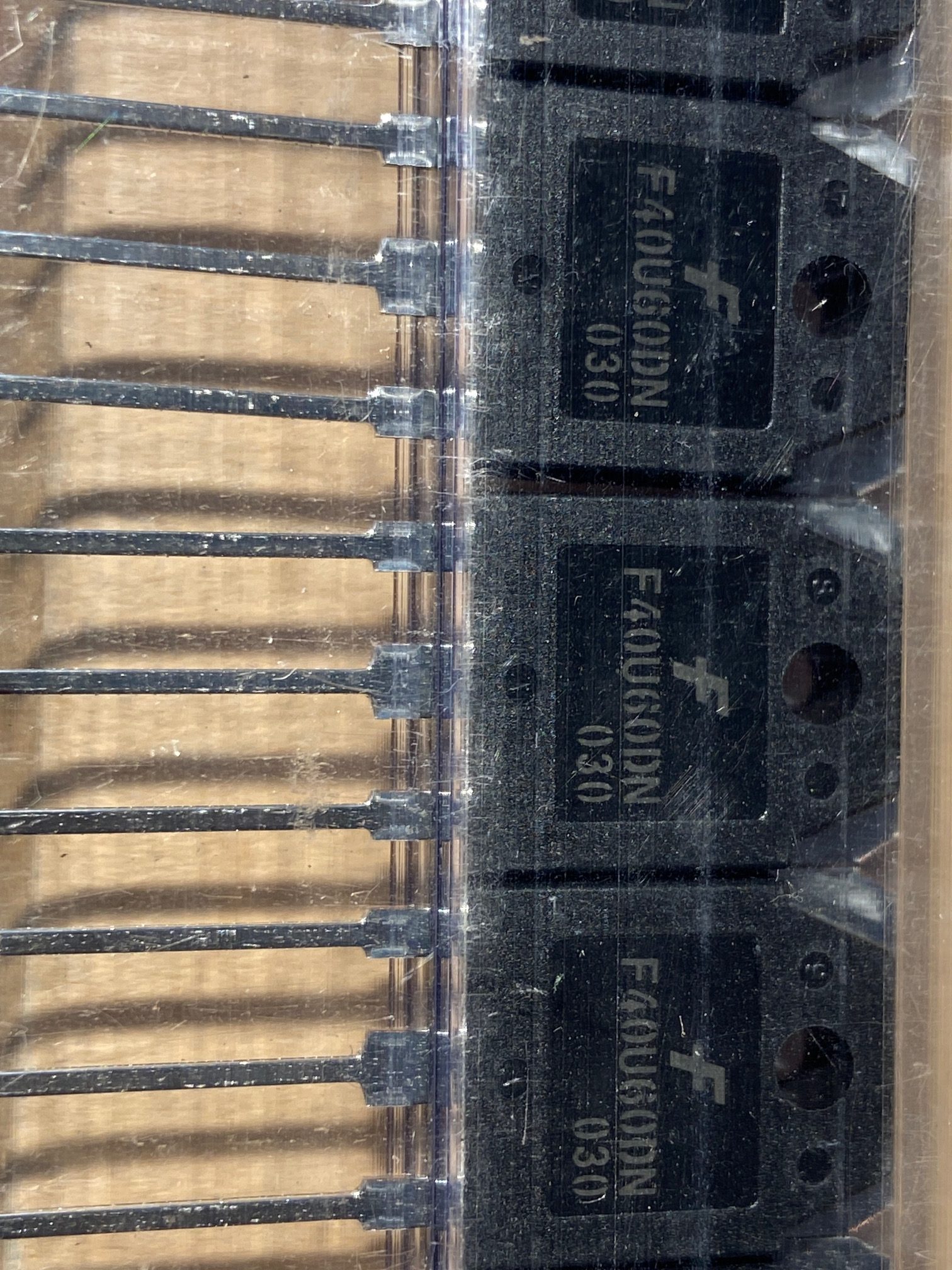 F40U60DN